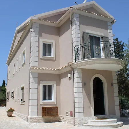 Luxury Breeze With Private Pools Δασιά