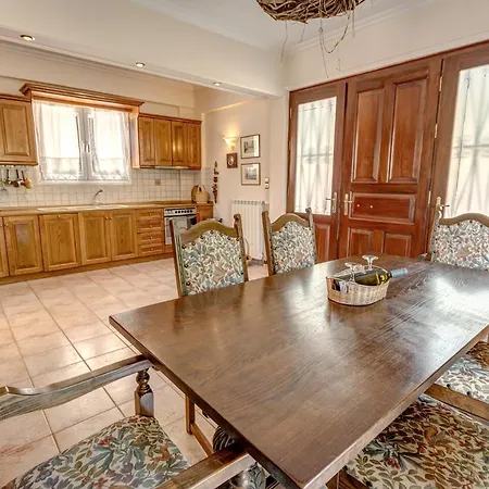 Luxury Breeze With Private Pools Dassia (Corfu)