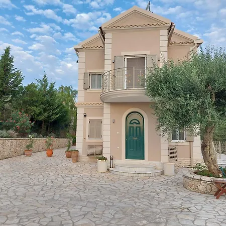 Luxury Breeze With Private Pools