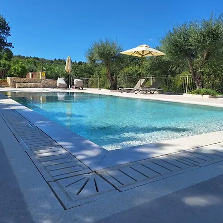 Luxury Breeze With Private Pools Vilă *