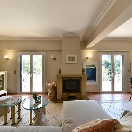 Luxury Breeze With Private Pools Villa