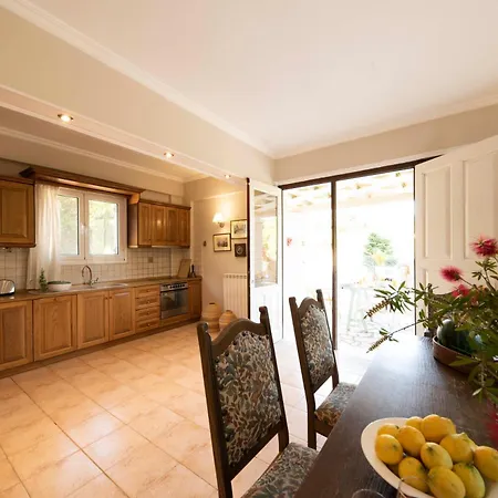 Luxury Breeze With Private Pools *