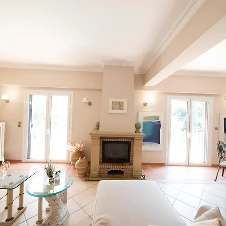 Luxury Breeze With Private Pools * Dassia (Corfu)