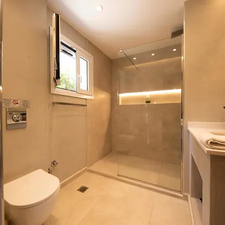 Villa Luxury Breeze With Private Pools