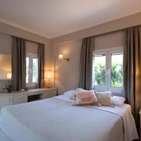 Luxury Breeze With Private Pools Villa Dassia (Corfu)
