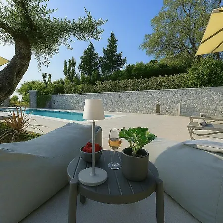 Luxury Breeze With Private Pools Villa Dassia (Corfu)