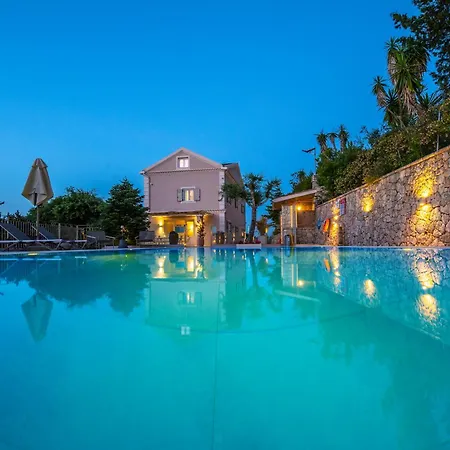 Luxury Breeze With Private Pools Villa Dassia (Corfu)