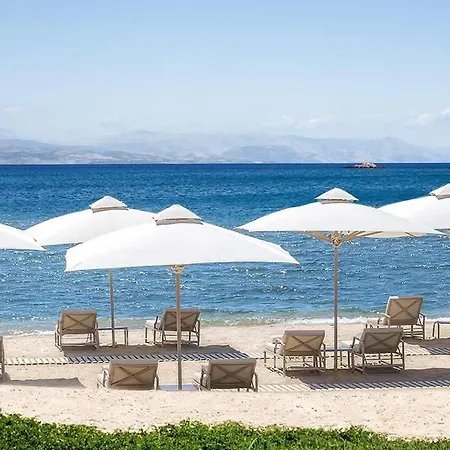 Luxury Breeze With Private Pools *