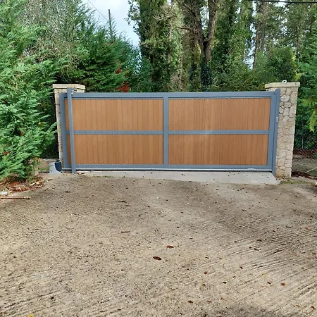 Luxury Breeze With Private Pools