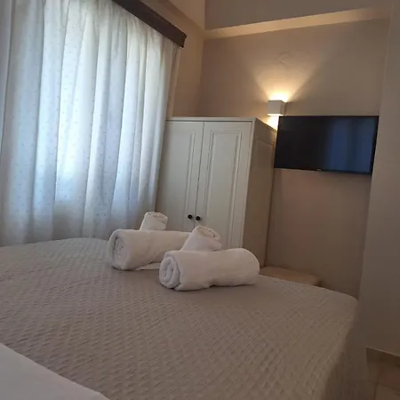 Luxury Breeze With Private Pools * Dassia (Corfu)