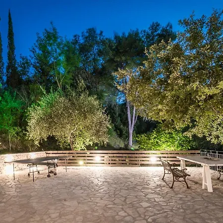 Villa Luxury Breeze With Private Pools