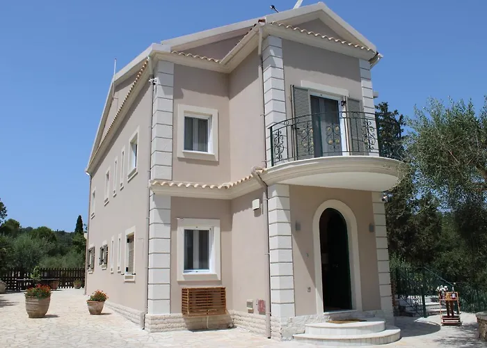 Luxury Breeze With Private Pools Dassiá