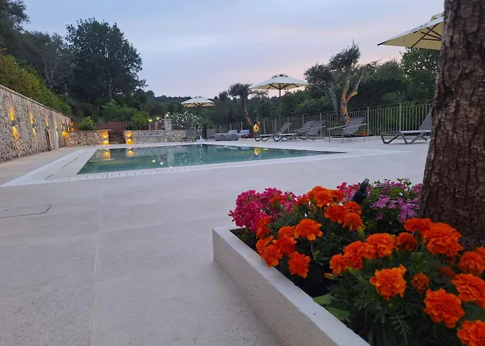 Villa Luxury Breeze With Private Pools