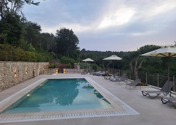 Luxury Breeze With Private Pools Villa Dassia (Corfu)