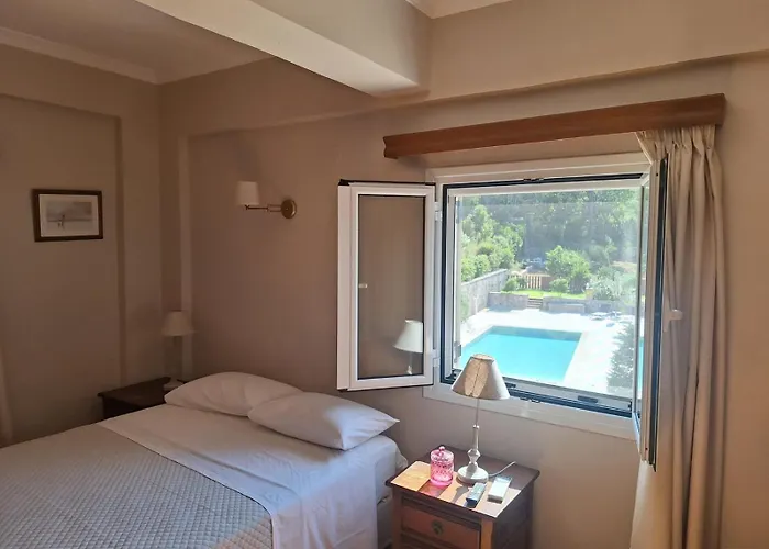 Luxury Breeze With Private Pools *