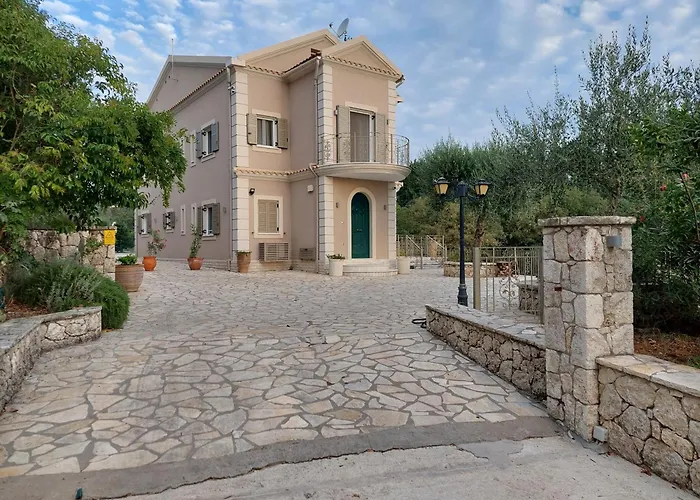 Luxury Breeze With Private Pools * Dassia (Corfu)